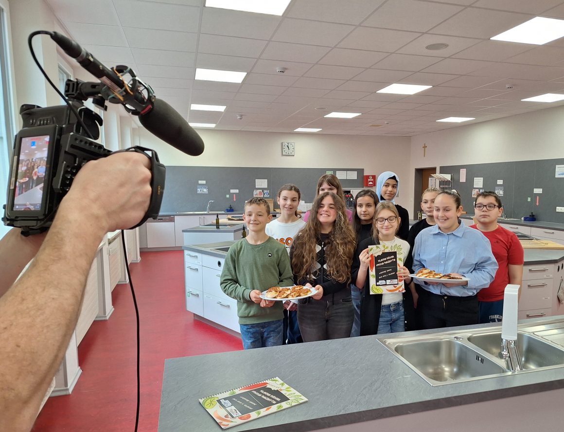 Bild 1 Videodreh an unserer Schule